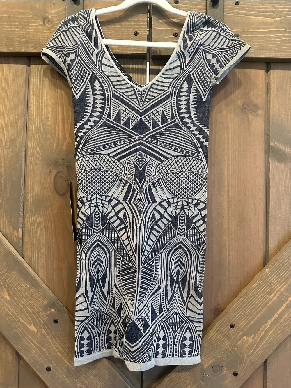 bebe Black and White Geometric V-Neck Knit Dress